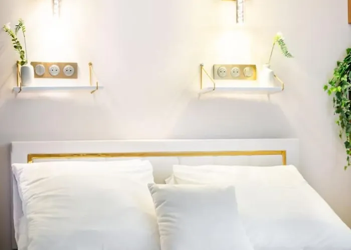 Appartamento Magnifique Montmartre Avec Clim Et Jacuzzi