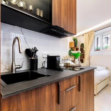 Magnifique Montmartre Avec Clim Et Jacuzzi