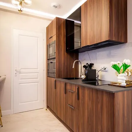 Apartament Magnifique Montmartre Avec Clim Et Jacuzzi