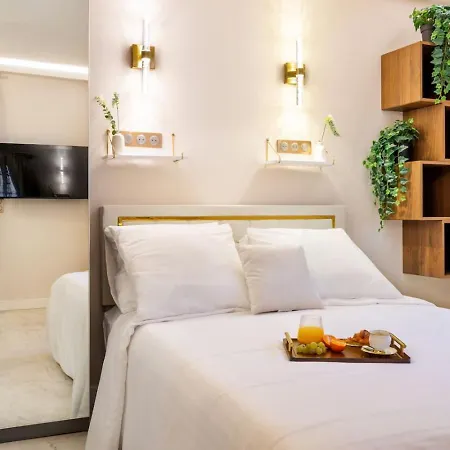 Magnifique Montmartre Avec Clim Et Jacuzzi Apartman *